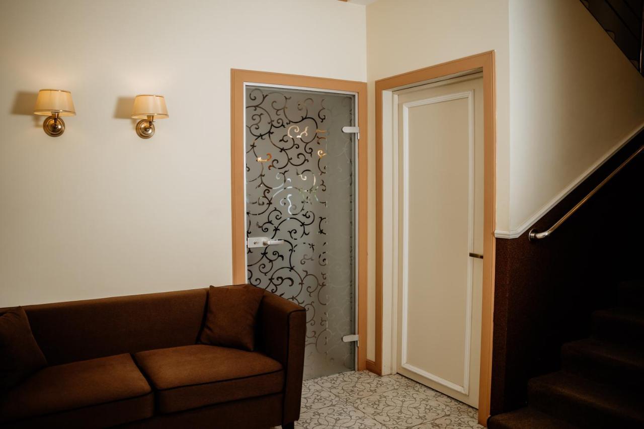 Non-Stop Economy Hotel Boryspil Ngoại thất bức ảnh