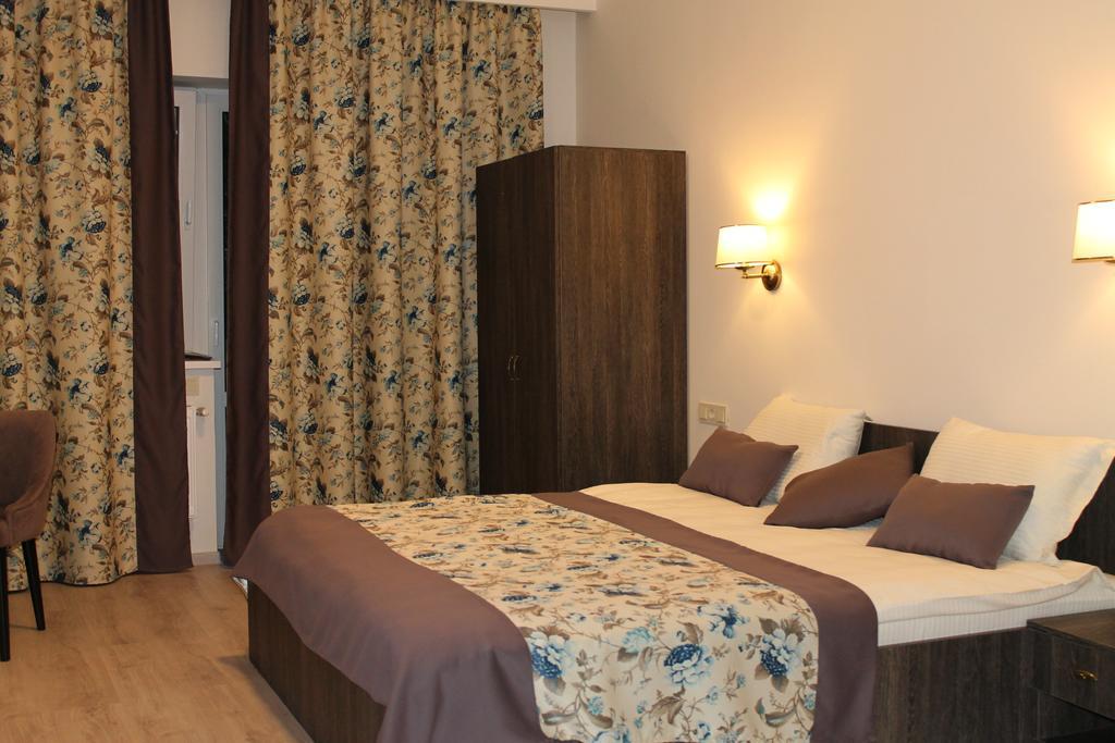 Non-Stop Economy Hotel Boryspil Ngoại thất bức ảnh