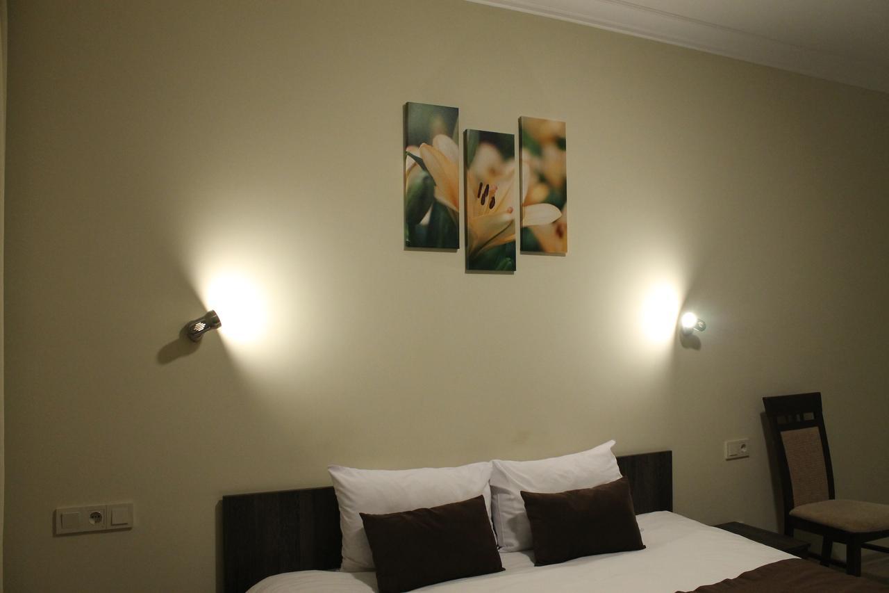 Non-Stop Economy Hotel Boryspil Ngoại thất bức ảnh