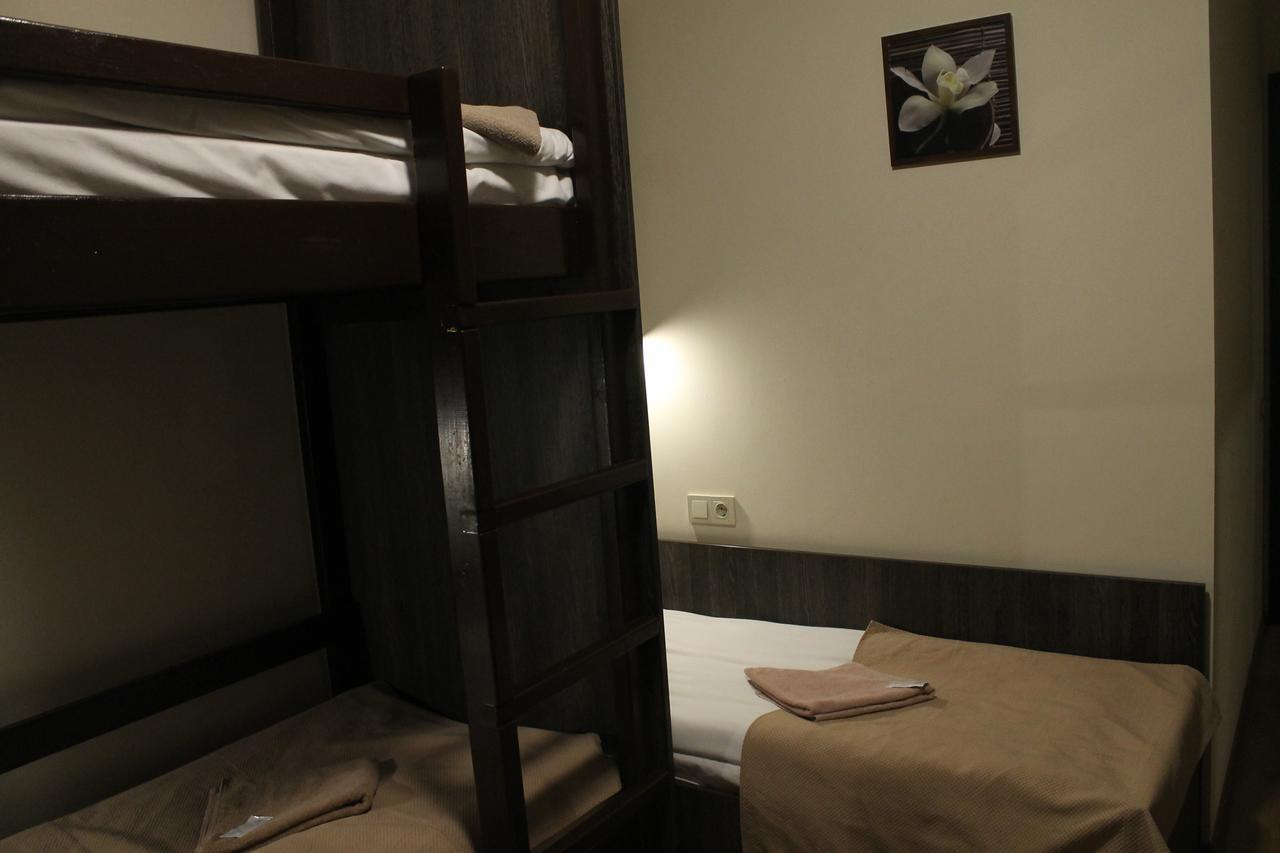 Non-Stop Economy Hotel Boryspil Ngoại thất bức ảnh
