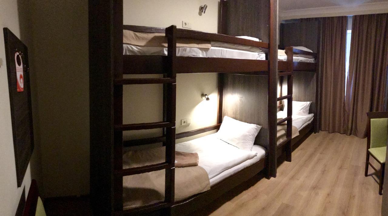 Non-Stop Economy Hotel Boryspil Ngoại thất bức ảnh