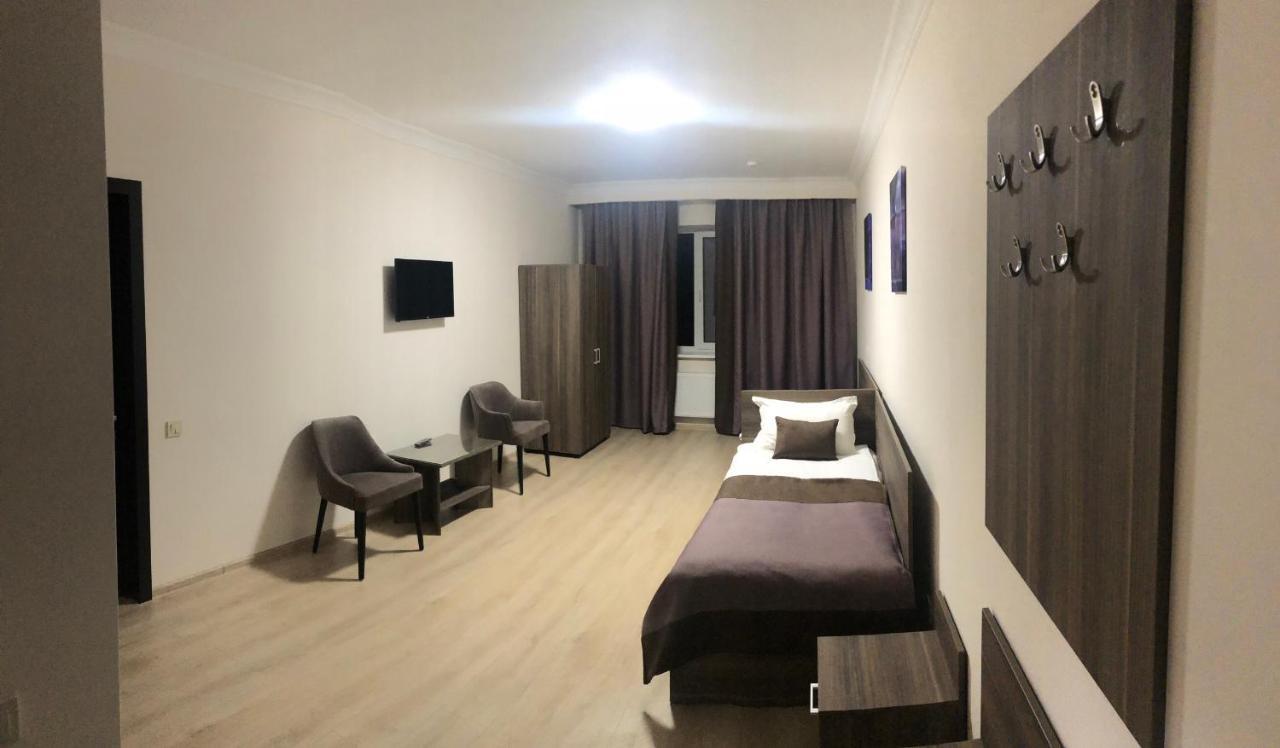 Non-Stop Economy Hotel Boryspil Ngoại thất bức ảnh