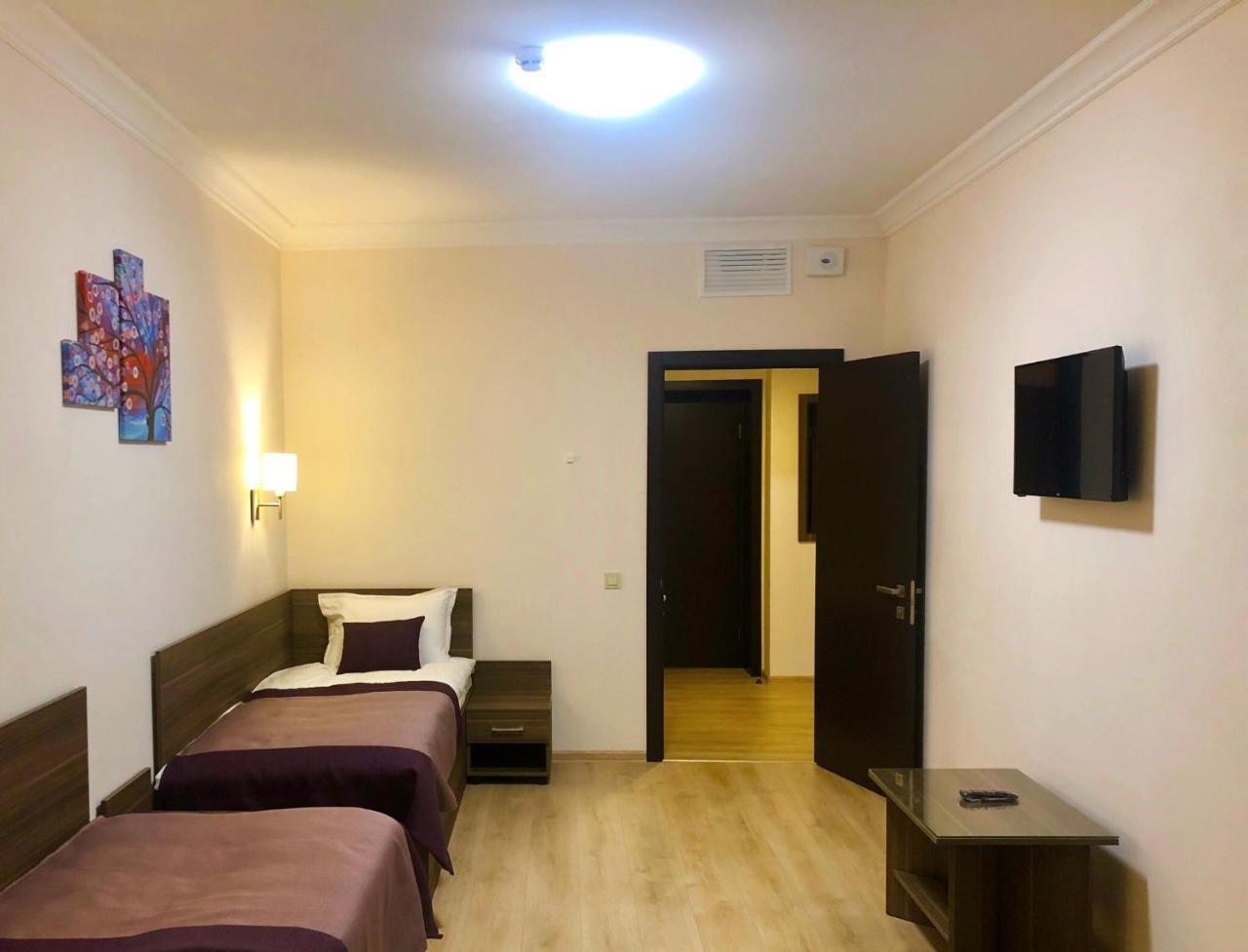 Non-Stop Economy Hotel Boryspil Ngoại thất bức ảnh